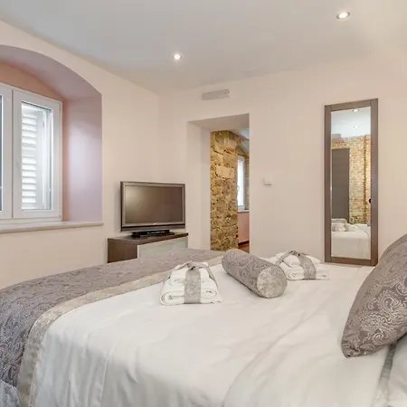 Palace Heritage - Adults Only Split