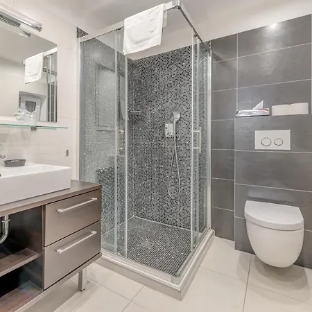 Palace Heritage - Adults Only