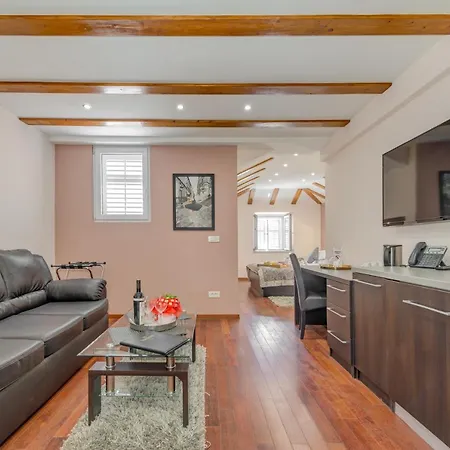 Palace Heritage - Adults Only מלון