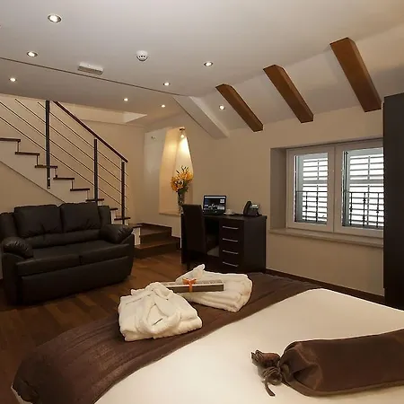 מלון Palace Heritage - Adults Only